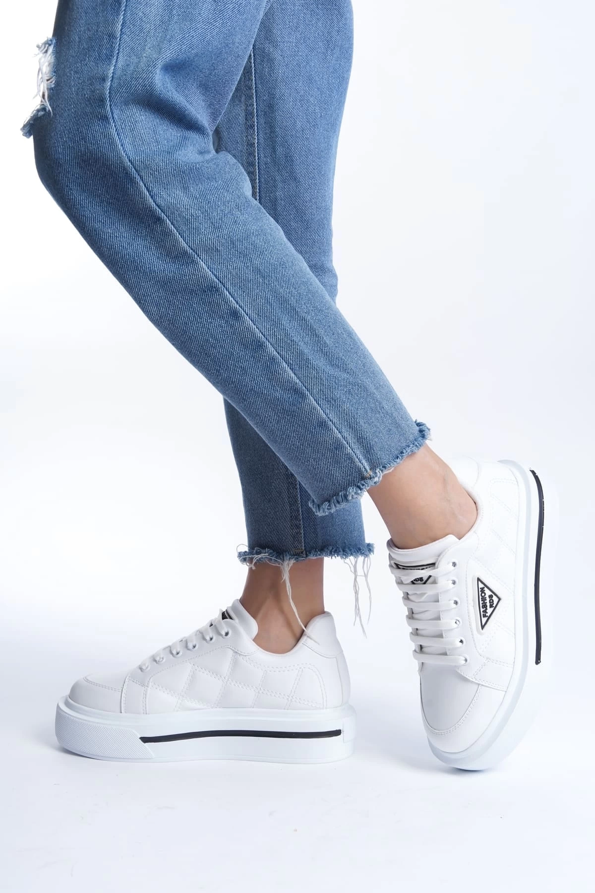 PRAG Bağcıklı Ortopedik Taban Desenli Kadın Sneaker Spor Ayakkabı  BT - Beyaz