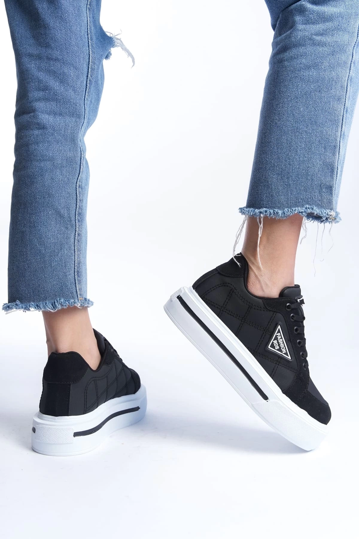 PRAG Bağcıklı Ortopedik Taban Desenli Kadın Sneaker Spor Ayakkabı  BT - Siyah