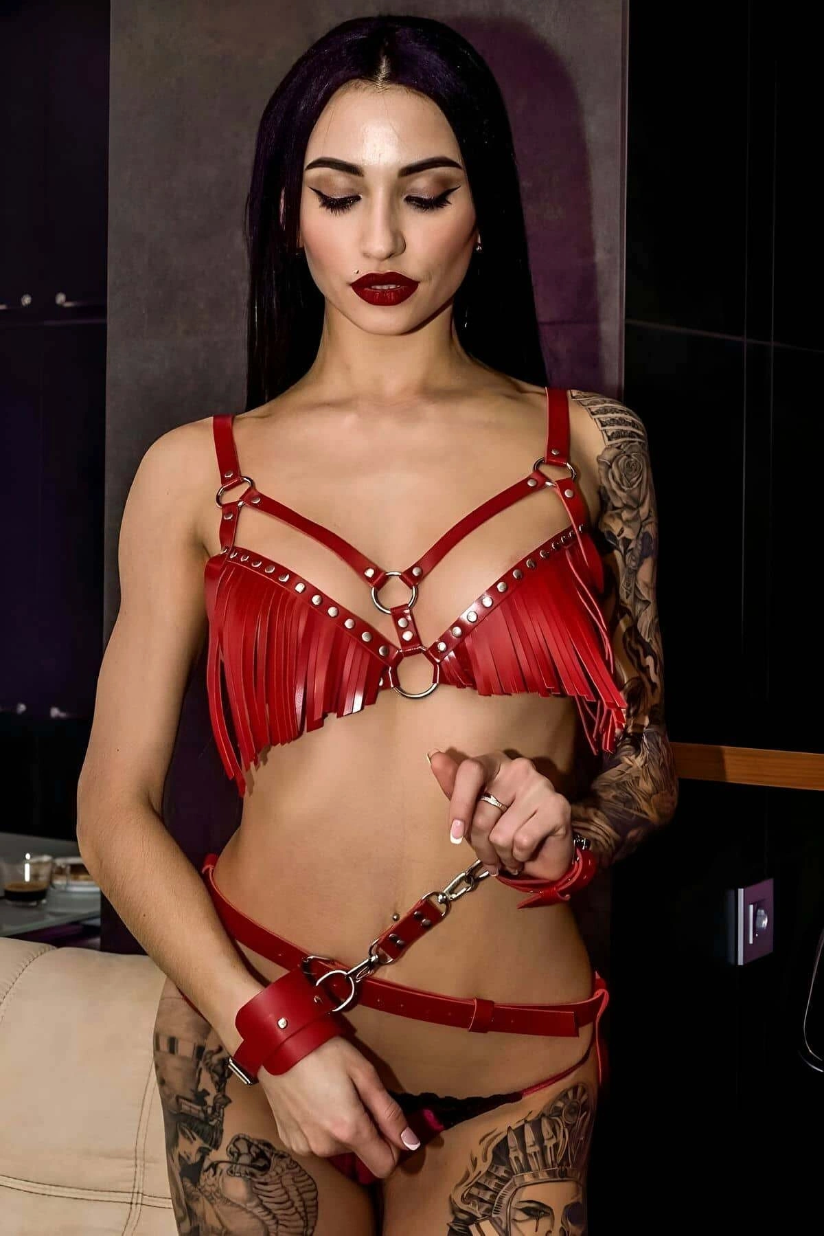 Püsküllü Göğüs Ve Popadan Baglamalı Kelepçe Takım - Brf896