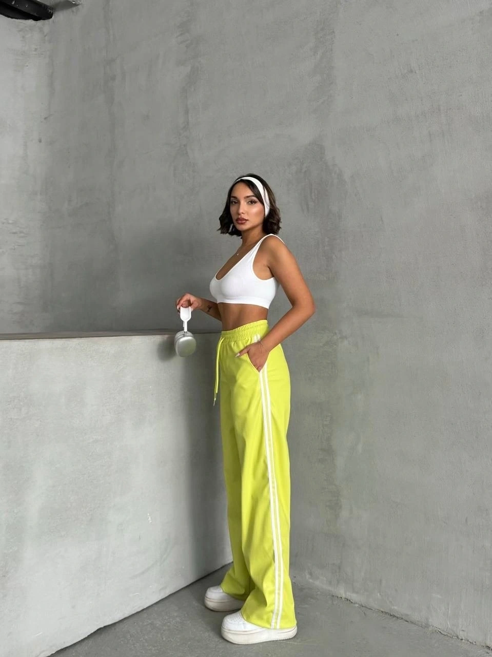 Şeritli deri pantolon yeşil h26430