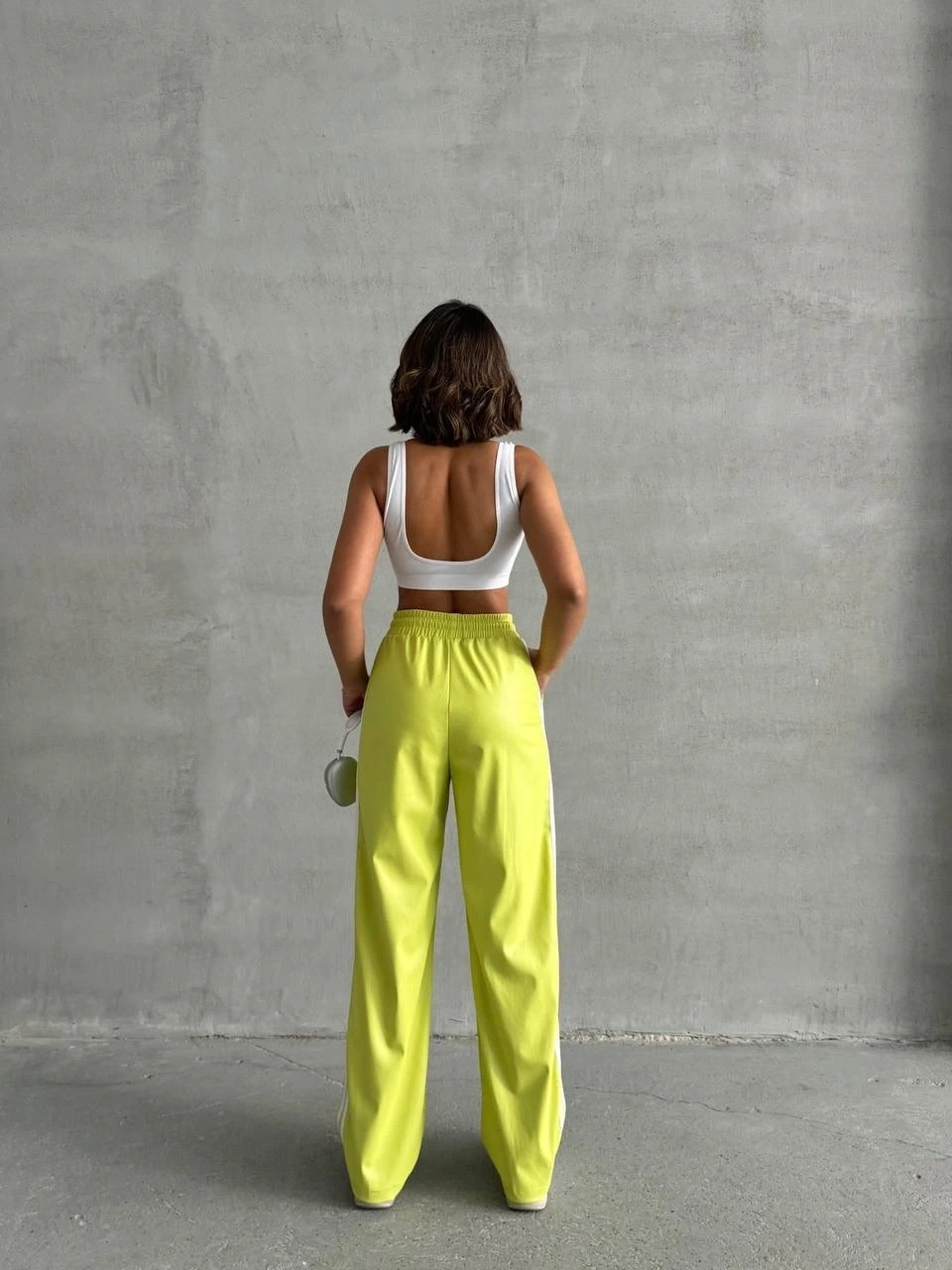 Şeritli deri pantolon yeşil h26430