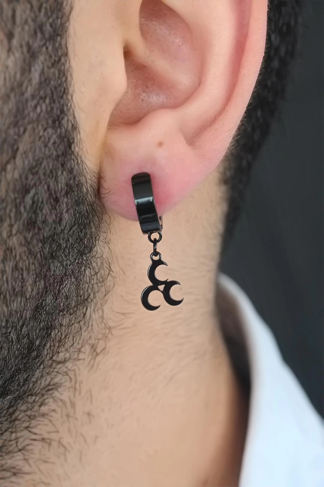 Siyah Renk Kaplama 3 Hilal Figürlü Çelik Kıstırmalı Erkek Küpe