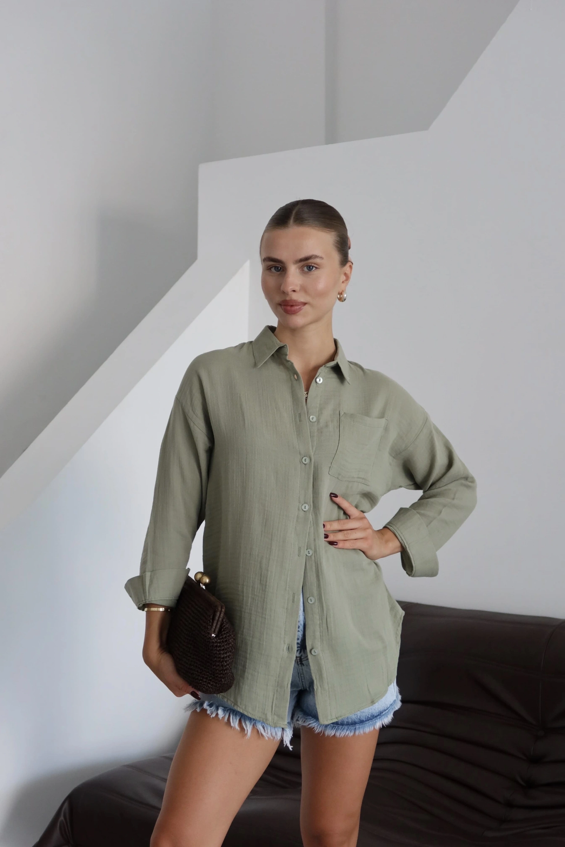 Tek cepli müslin gömlek haki pt