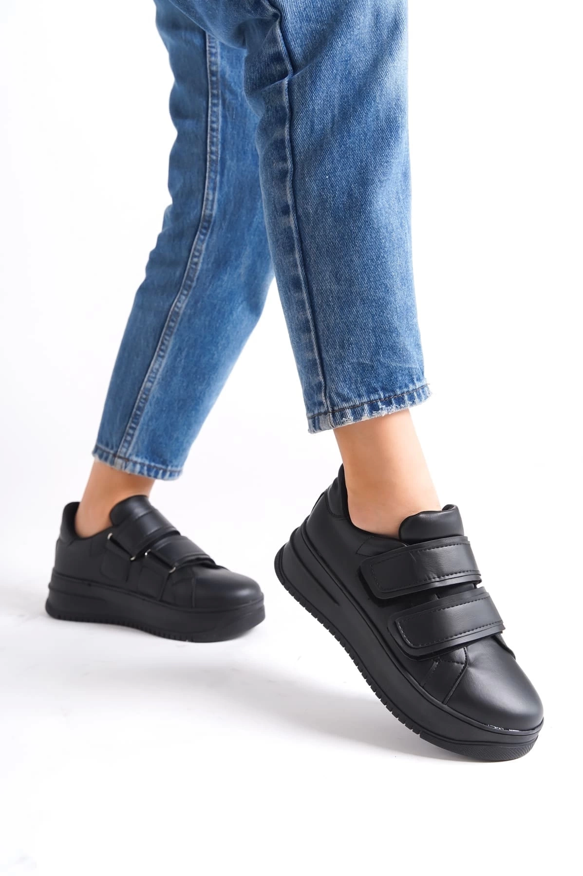 VALENCIA Bağcıksız Cırt Cırtlı Ortopedik Taban Kadın Sneaker Spor Ayakkabı ST - Siyah