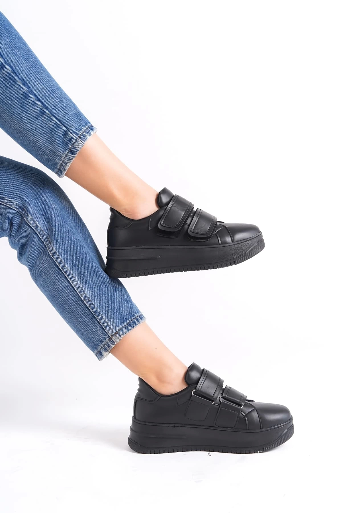 VALENCIA Bağcıksız Cırt Cırtlı Ortopedik Taban Kadın Sneaker Spor Ayakkabı ST - Siyah