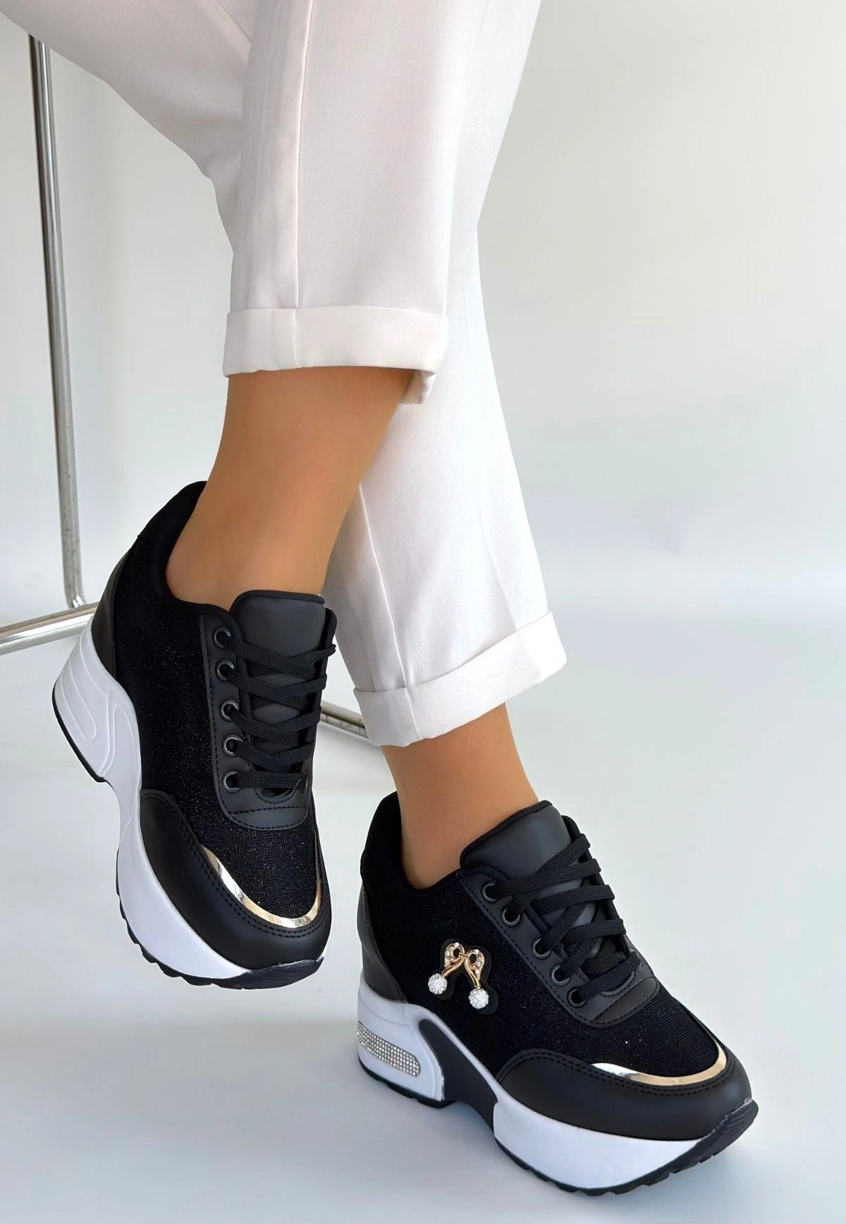 Wody Siyah Cilt Simli Bağcıklı Spor Ayakkabı