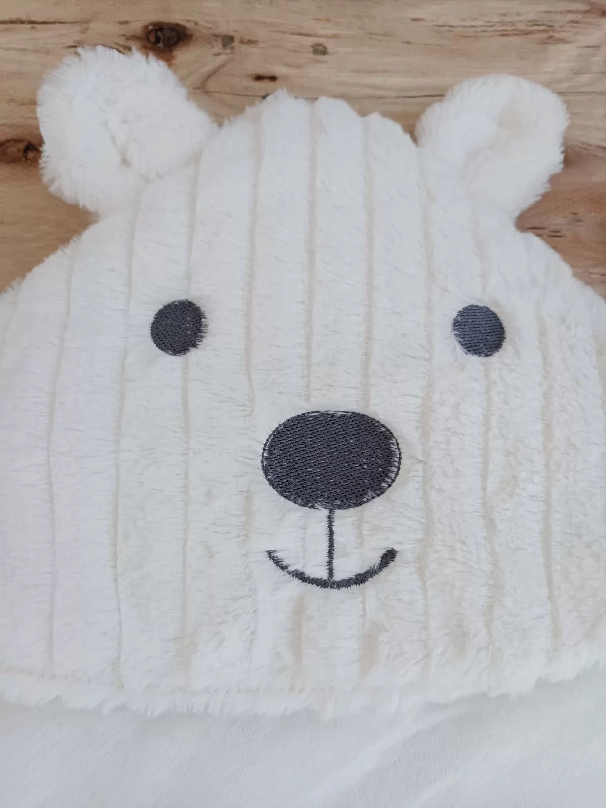 Yenidoğan Beyaz Wool Yün Kumaş Ayıcık Kulaklı Kundak Bebek Battaniyesi