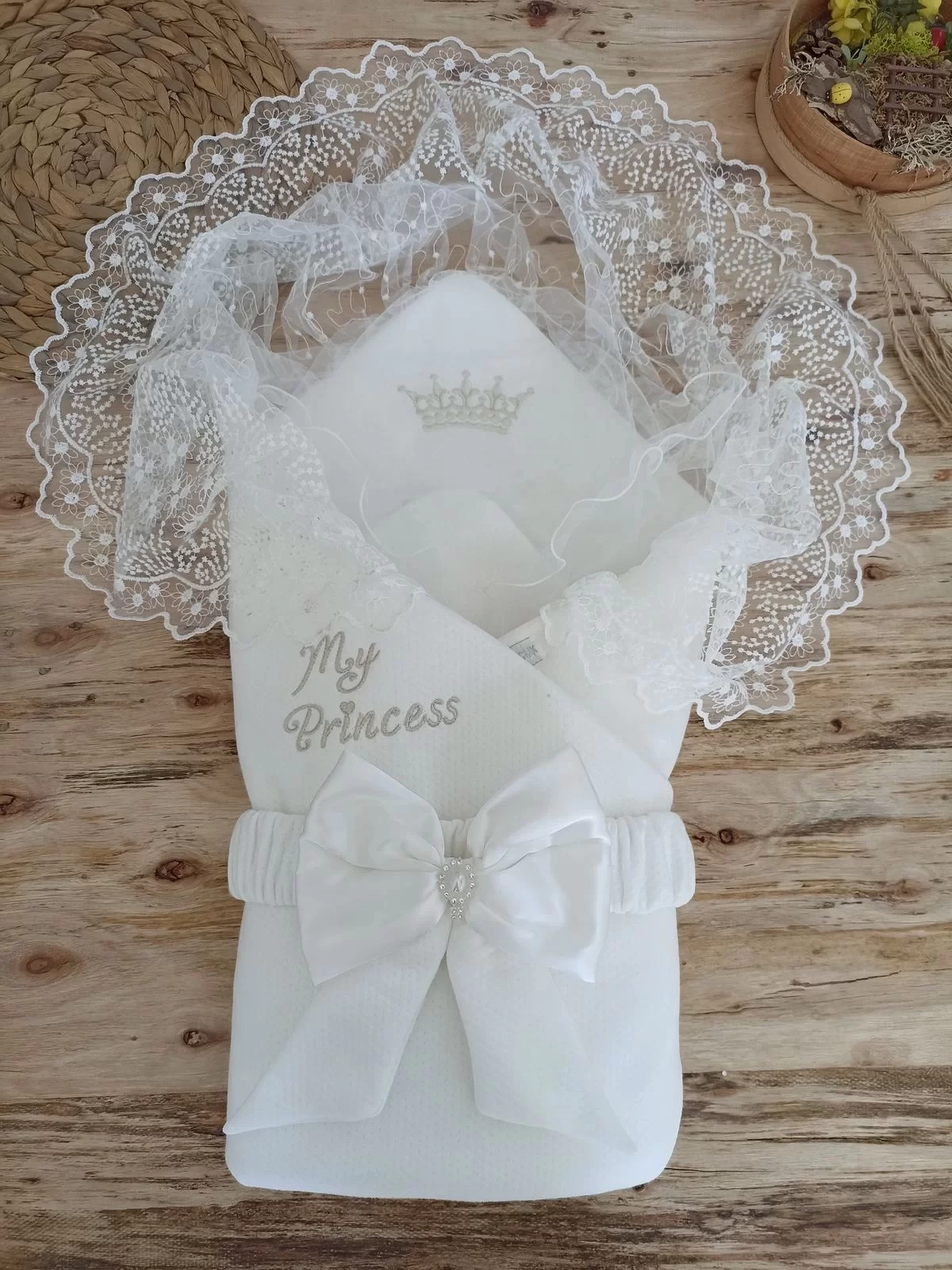 Yenidoğan Sahra Taç Benim Prensesim Nakışlı Kundak Bebek Battaniyesi