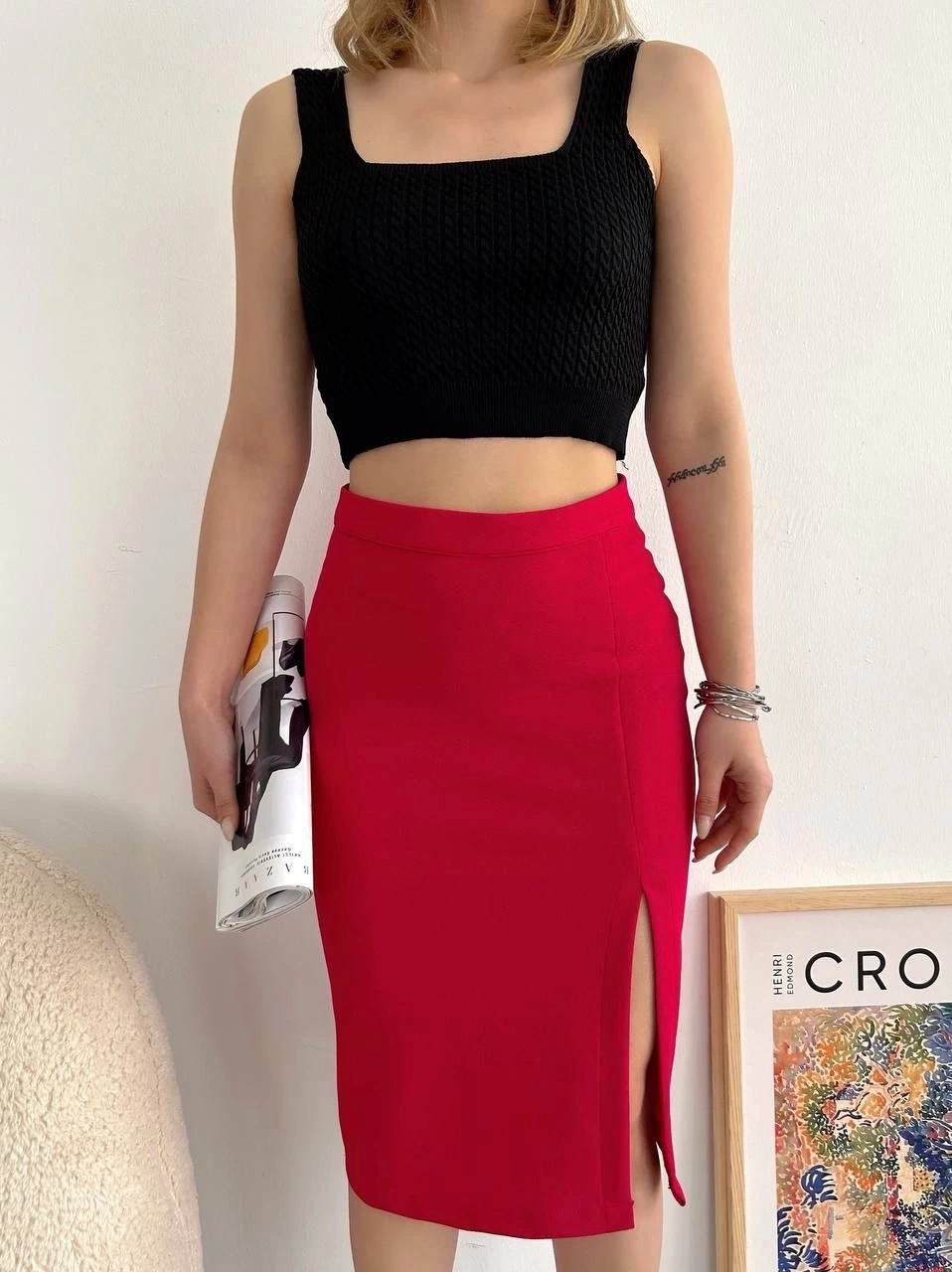 Yırtmaçlı esnek kumaş midi boy etek koyu kırmızı