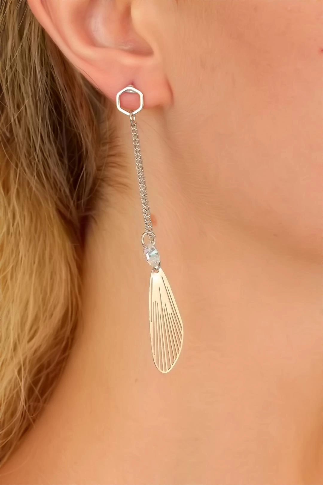 Zirkon Taşlı Silver Renk Zincirli Bayan Sallantı Küpe