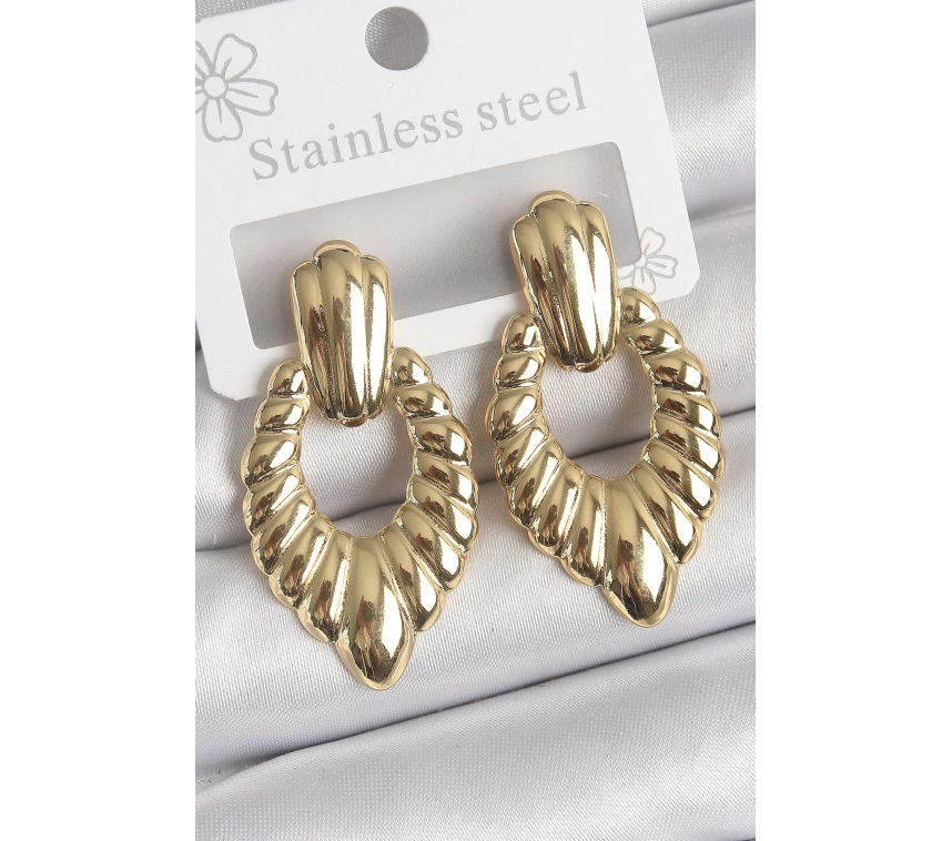 316 Çelik Gold Renk İşlemeli Motiif Model Kadın Küpe