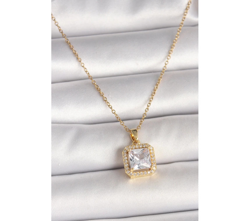 316L Çelik Gold Renk Zincir Kare Zirkon Taşlı Model Kadın Kolye
