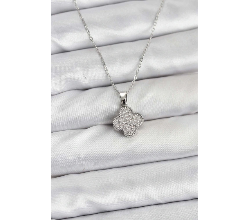 316L Çelik Zincir Gümüş Renk Zirkon Taşlı Yonca Model Kadın Kolye