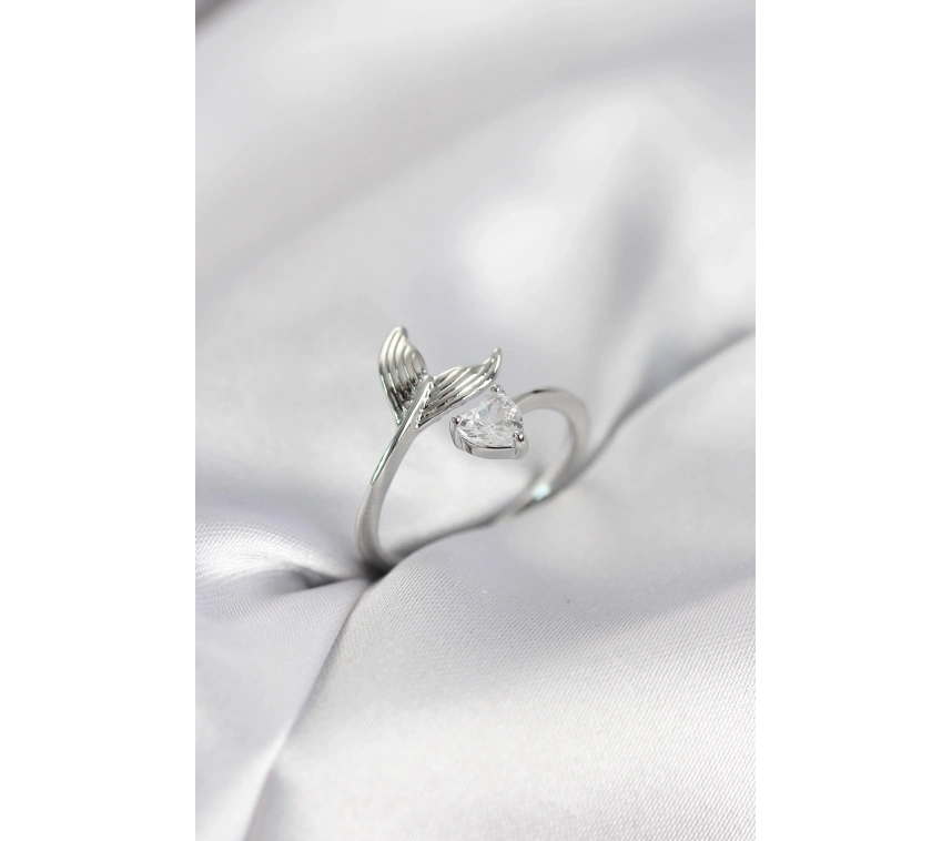 Balık Kuyruğu Model Gümüş Renk Zirkon Taşlı Kadın Yüzük