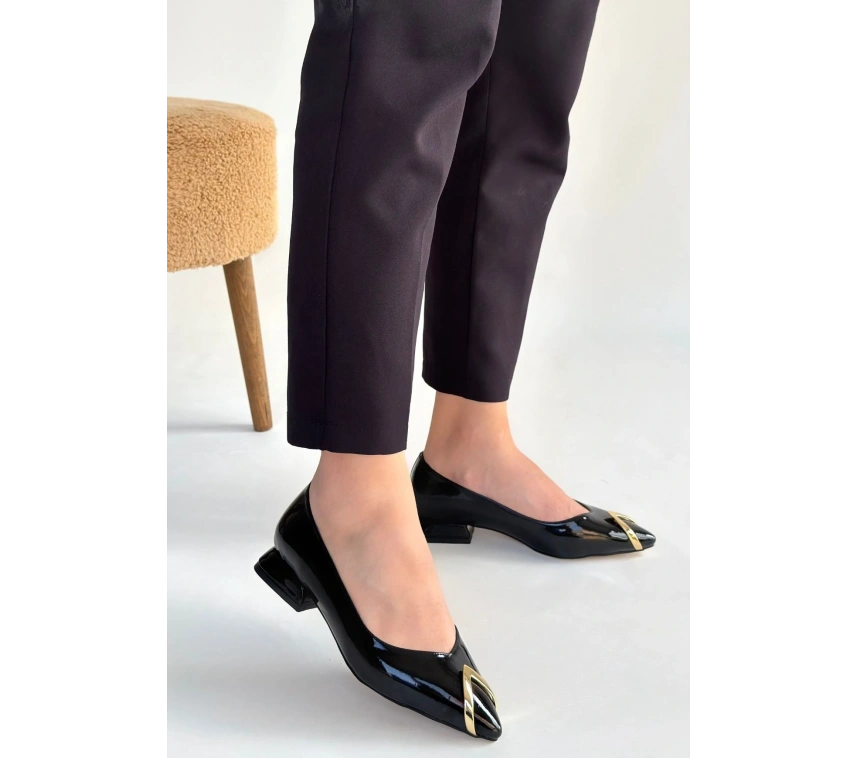 Goes Siyah Rugan Babet Ayakkabı