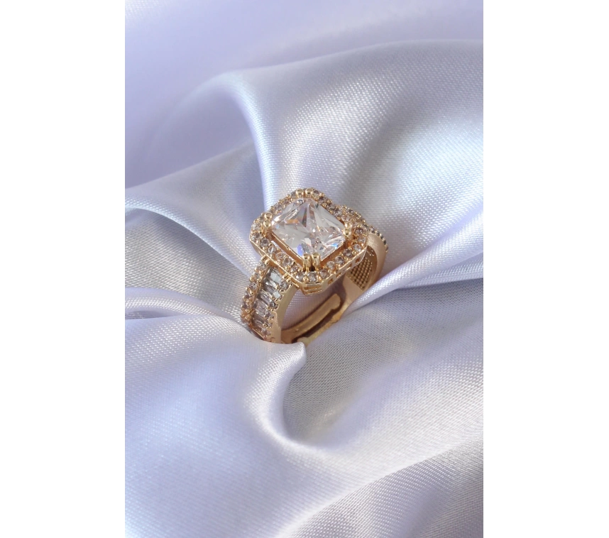 Gold Renk Zirkon Taşlı Kadın Yüzük
