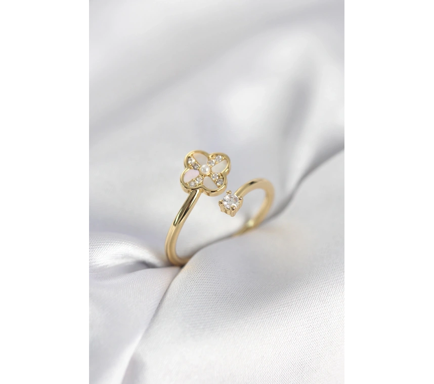 Gold Renk Zirkon Taşlı Yonca Model Kadın Yüzük