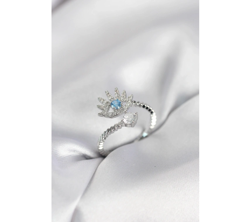 Gümüş Renk Göz Model Zirkon Taşlı Kadın Yüzük