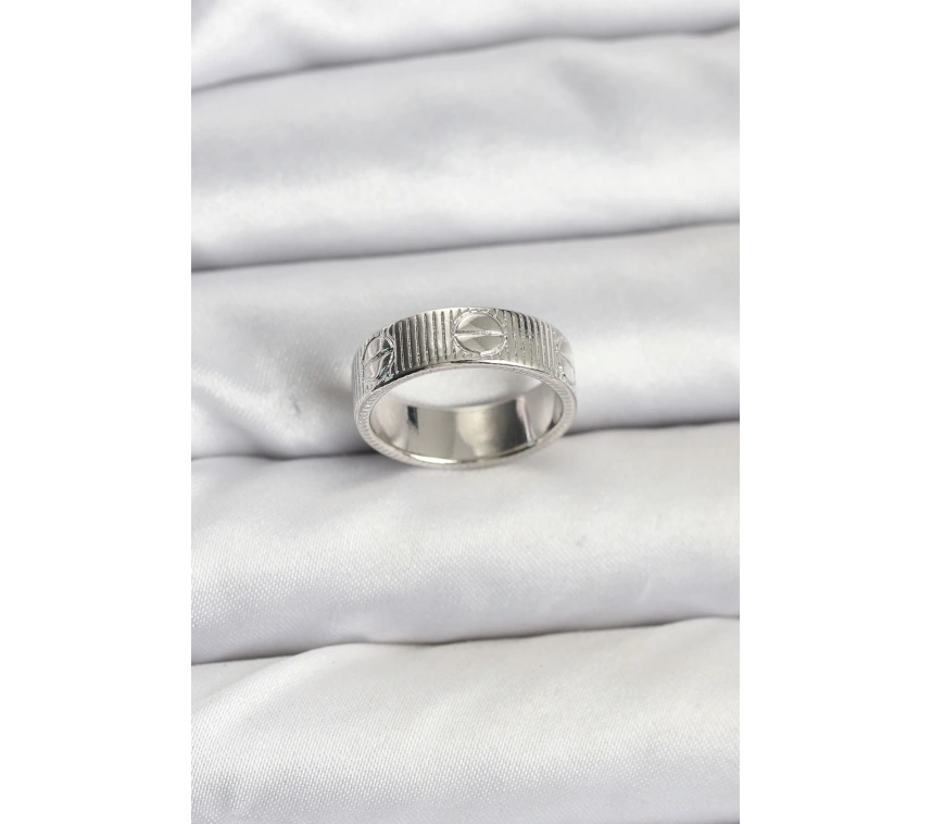 Gümüş Renk Model Kadın Yüzük