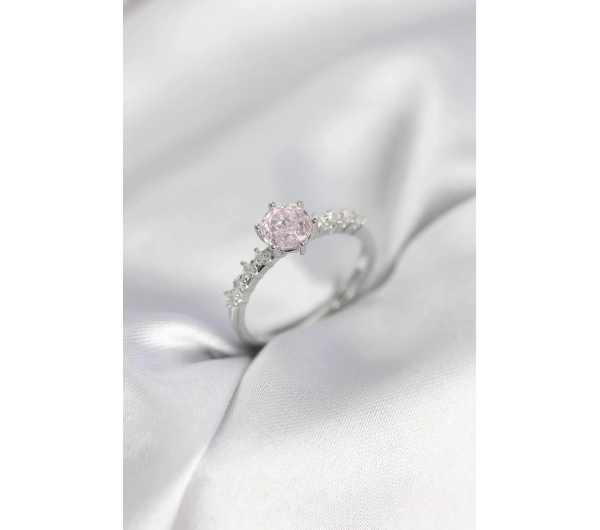 Gümüş Renk Pembe Tek Taş Model Zirkon Taşlı Kadın Yüzük