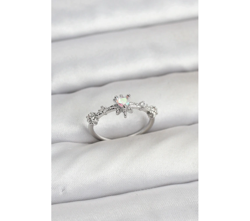 Gümüş Renk Pirinç Yıldız Model Kadın Yüzük