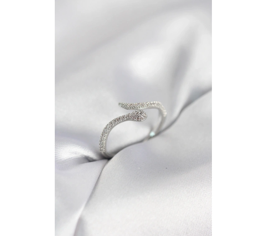 Gümüş Renk Yılan Model Zirkon Taşlı Kadın Yüzük