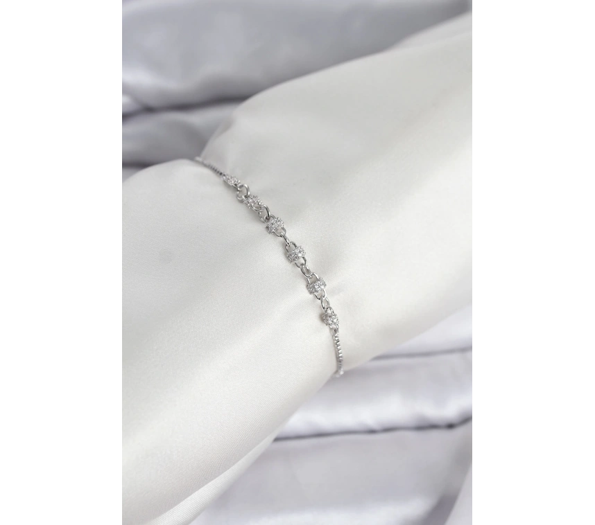 Gümüş Renk Zincir Model Zirkon Taşlı Pirinç Asansörlü Kadın Bileklik