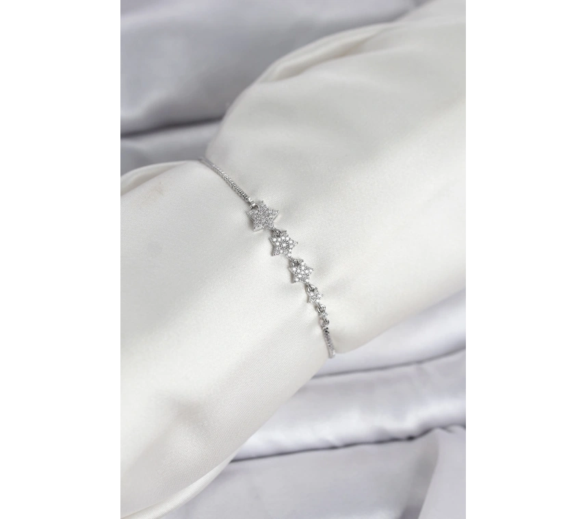 Gümüş Renk Zirkon Taşlı Yıldız Model Asansörlü Kadın Bileklik