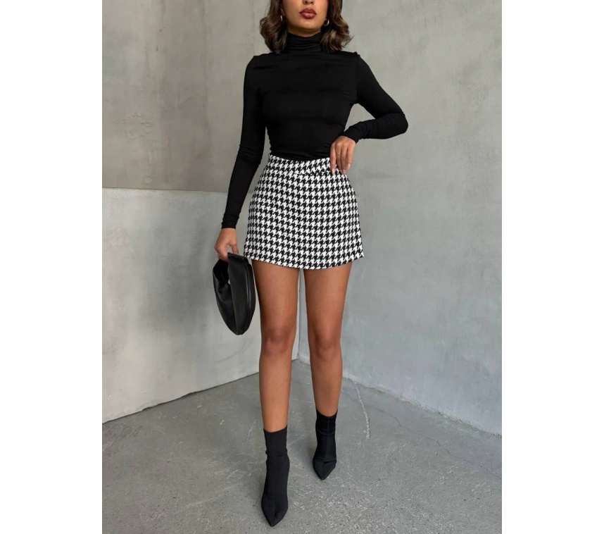 Kapaklı kaşe şort etek siyah beyaz kazayağı h261218