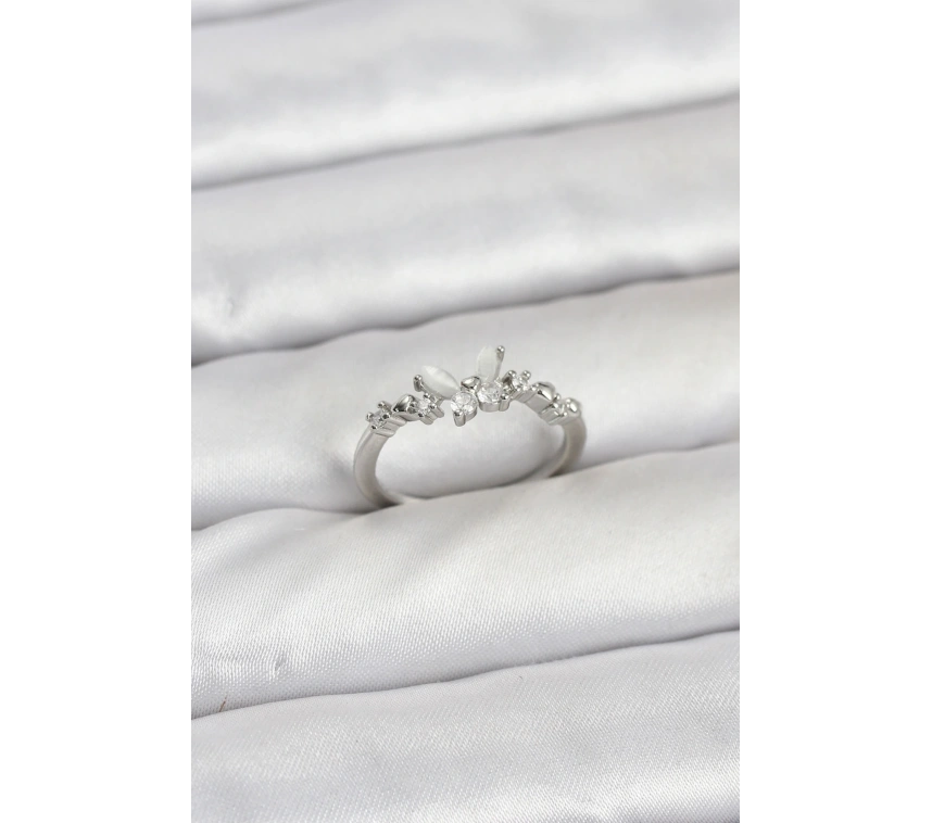 Kelebek Model Gümüş Renk Pirinç Kadın Yüzük