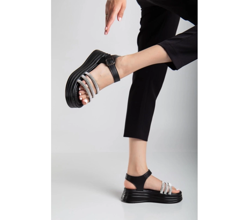 Lalen Siyah Kemerli Sandalet