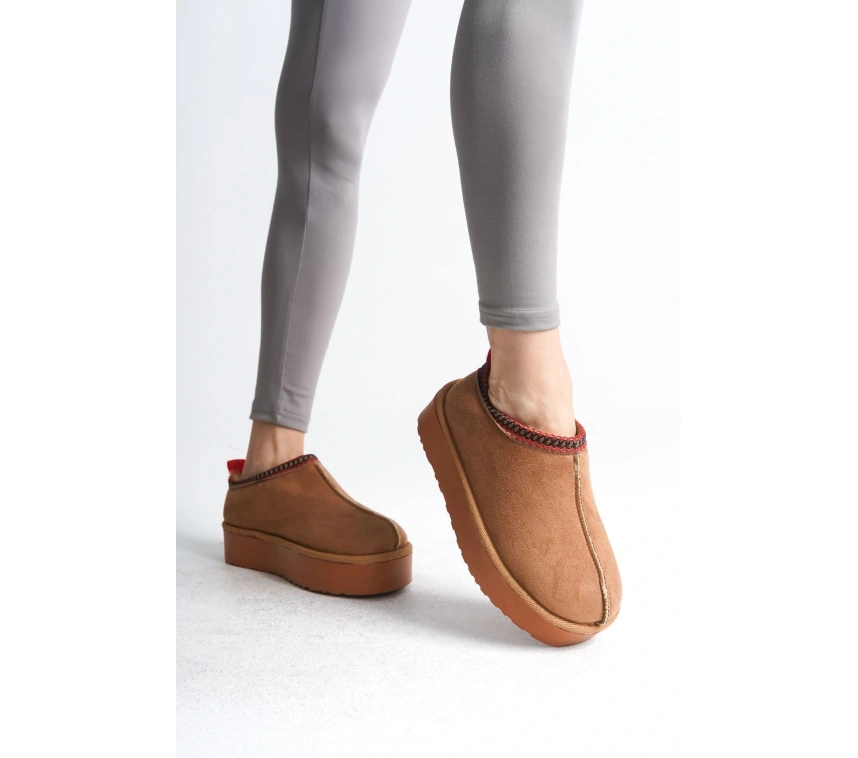 LEILA Bağcıksız Düz ve Kalın Taban İçi Kürklü Kısa Süet Kadın Bot STT - Taba