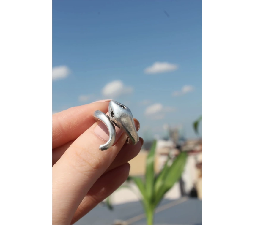 Metal Yılan Figürlü Ayarlamalı Antik Yüzük