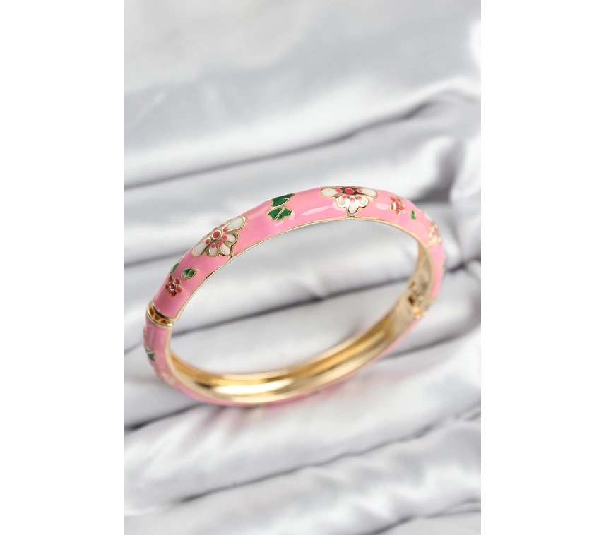 Mineli Pirinç Pembe Çiçek Motifli Gold Kadın Kelepçe