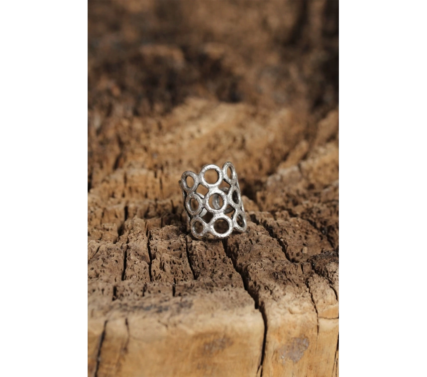 Otantik Tasarımlı Ayarlamalı Kadın Yüzük
