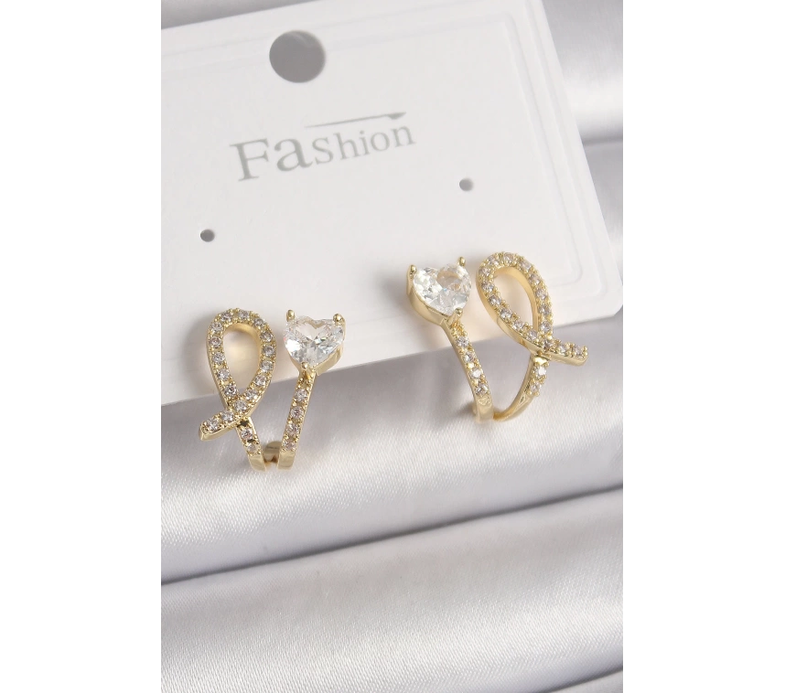 Pirinç Gold Renk Düğüm Model Zirkon Taşlı Kalp Detay Kadın Küpe