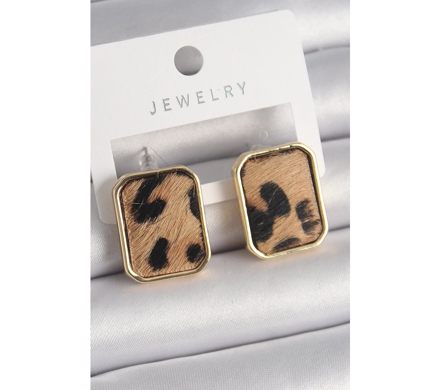 Pirinç Gold Renk Kare Leopar Desen Model Kadın Küpe