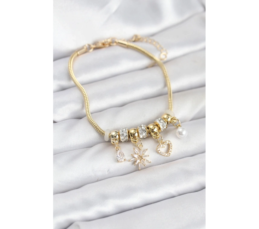 Pirinç Gold Renk Kutup Yıldızı ve Kalp Charmlı Kadın Bileklik