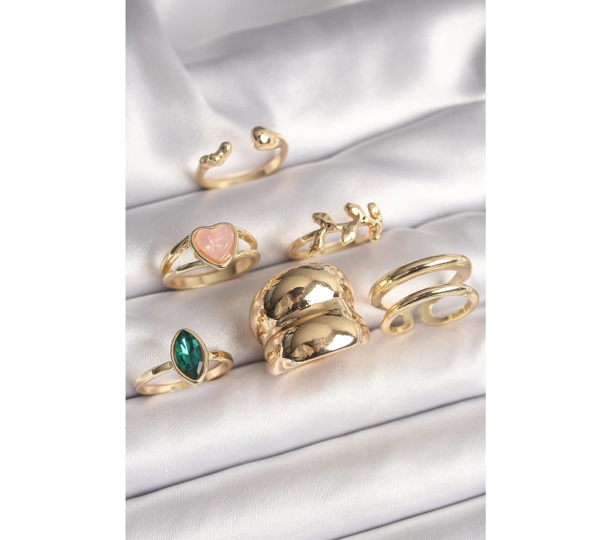 Pirinç Gold Renk Pembe Mineli Kalp Figür Yeşil Zirkon Taşlı 6Lı Kadın Yüzük Seti