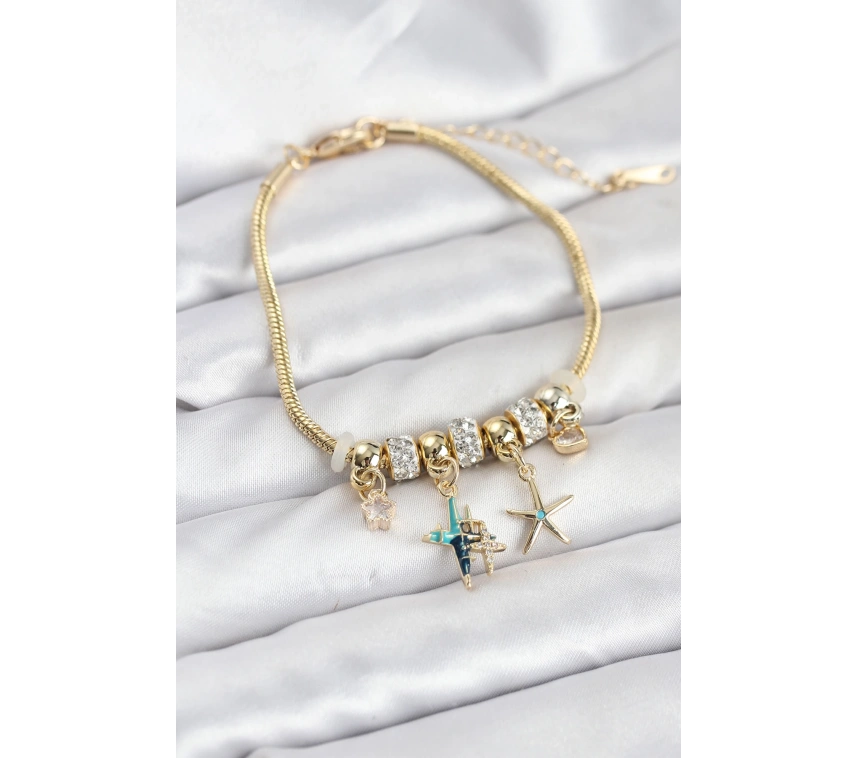 Pirinç Gold Renk Yıldız Model Charmlı Kadın Bileklik
