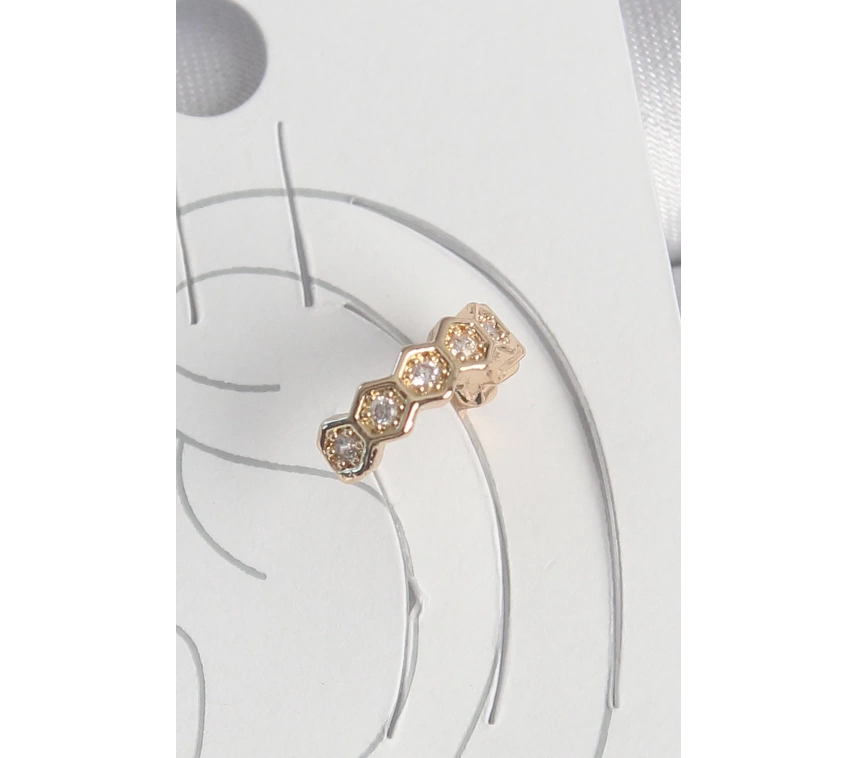 Pirinç Gold Renk Zirkon Taşlı Bal Peteği Model Kadın Kıkırdak Küpe