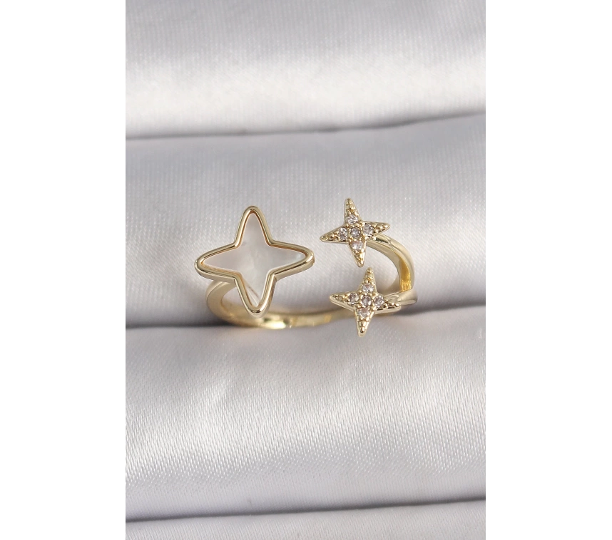 Pirinç Gold Renk Zirkon Taşlı Beyaz Mineli Zirkon Taşlı Ayarlanabilir Yüzük