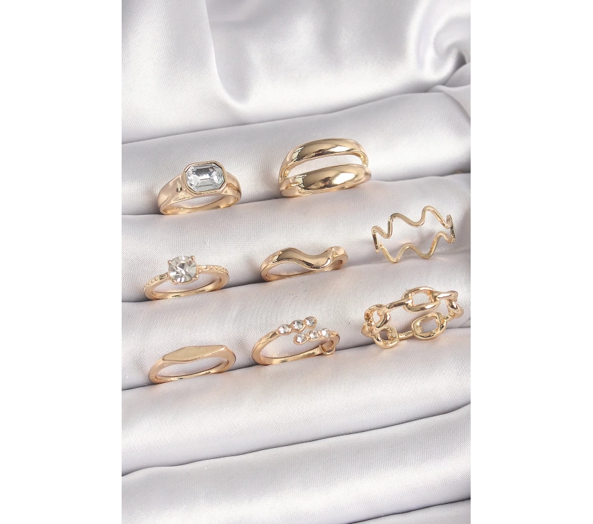 Pirinç Gold Renk Zirkon Taşlı Dalga Model Zincir Detay Kadın Yüzük Kombini