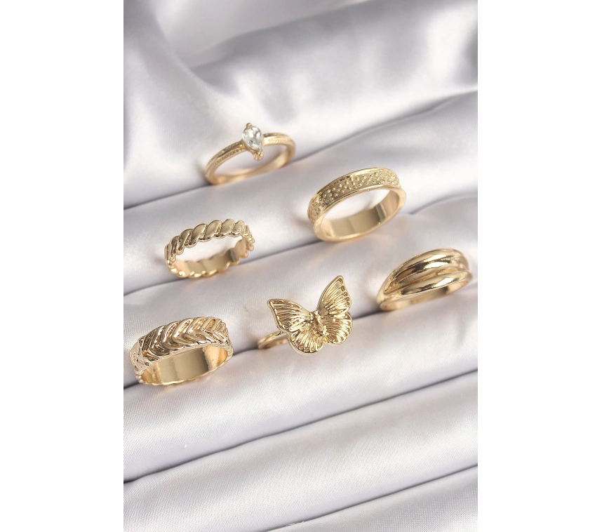 Pirinç Gold Renk Zirkon Taşlı İşleme Detaylı Kelebek Figürlü 6Lı Kadın Yüzük Seti