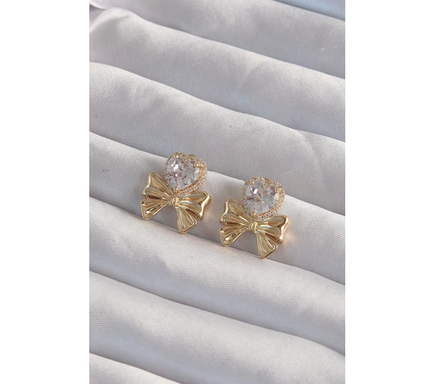 Pirinç Gold Renk Zirkon Taşlı Kalp Model Fiyonk Küpe