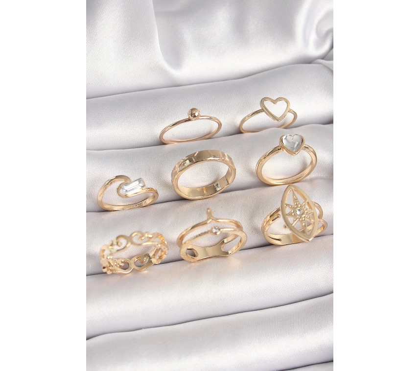 Pirinç Gold Renk Zirkon Taşlı Kalp Model Kutup Yıldız Detay Kadın Yüzük Kombini
