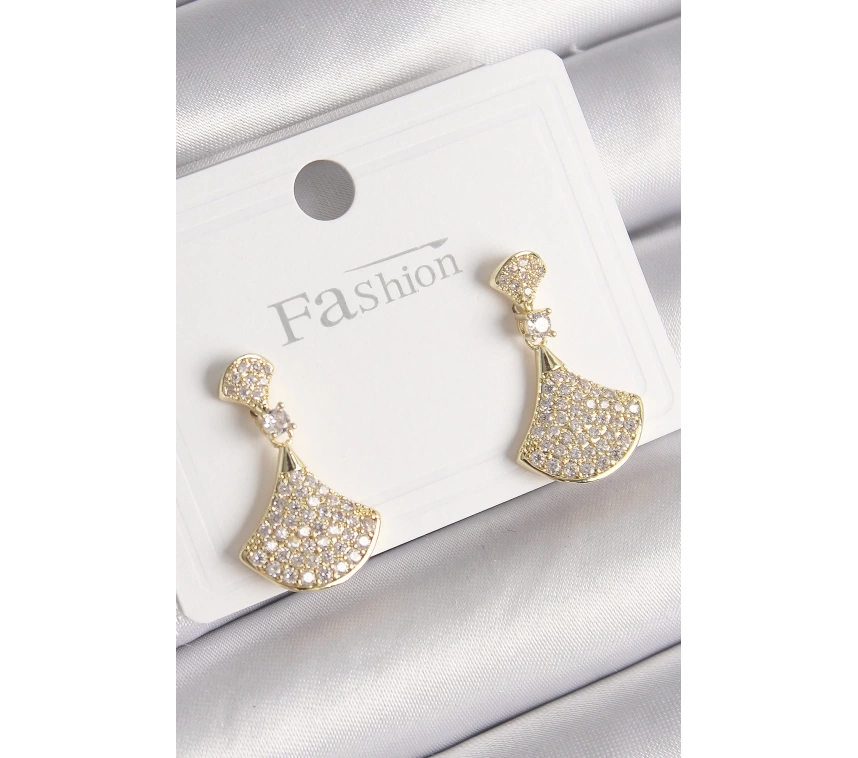 Pirinç Gold Renk Zirkon Taşlı Motif Model Kadın Küpe