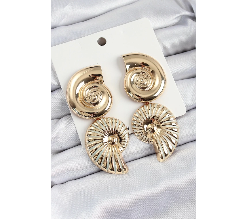 Pirinç Sarmal Sallantılı Deniz Kabuğu Vintage Model Gold Renk Küpe