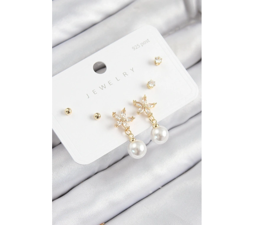 Pirinç Zirkon Taşlı İnci Sallantılı Çiçek Model Gümüş Renk 925 Ayar Gümüş Çivi Kadın Küpe Set