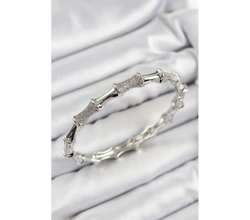 Pirinç Zirkon Taşlı Kemik Model Gümüş Renk Vip Kadın Bileklik